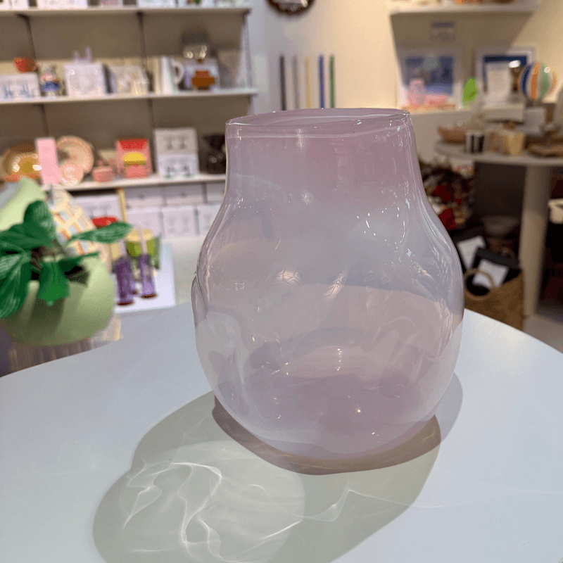 Åpen lys rosa vase