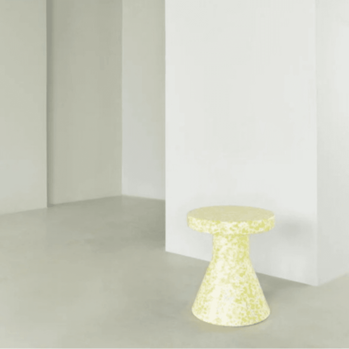 Bit Stool cone yellow