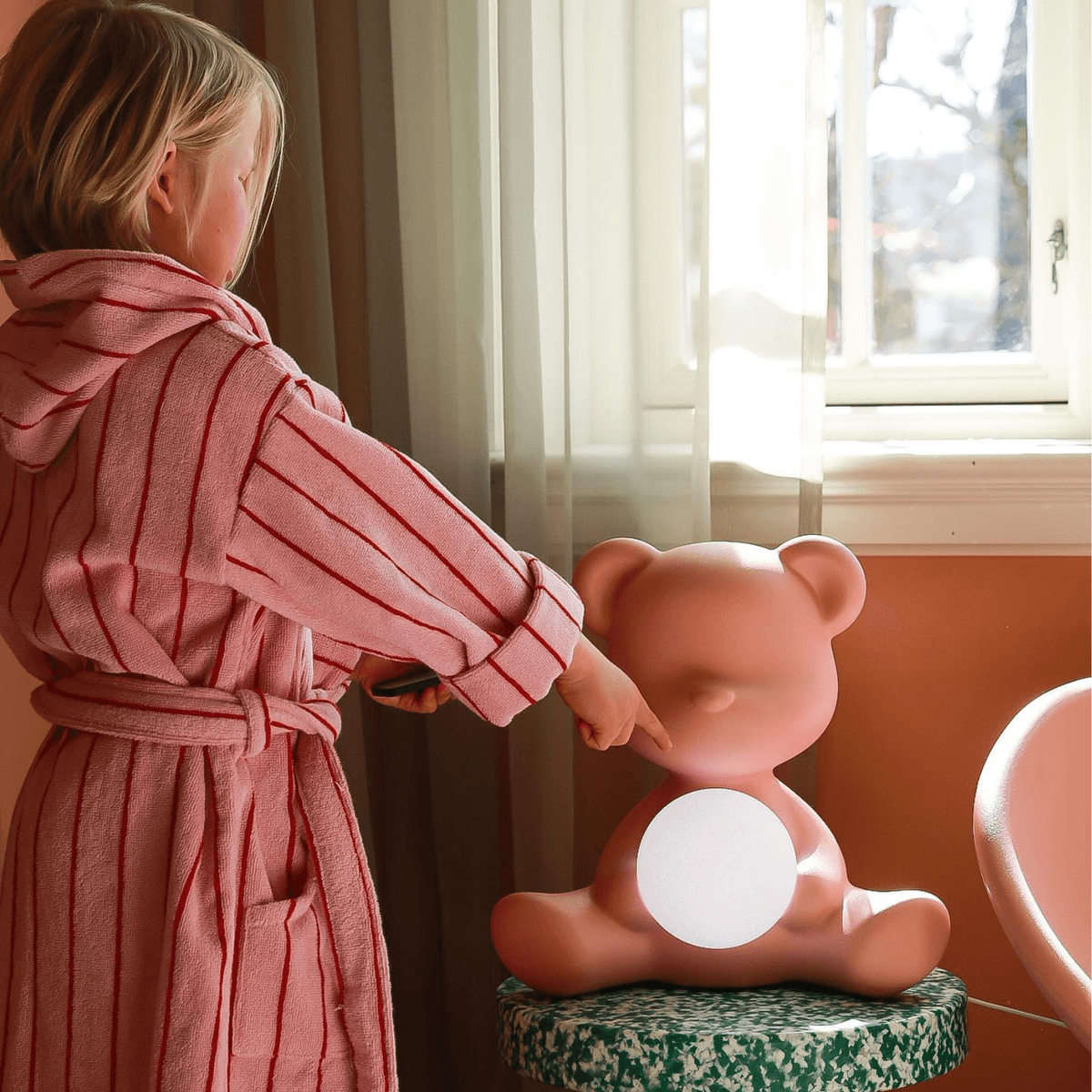 Naram morgenkåpe til barn - baby pink & ski patrol red