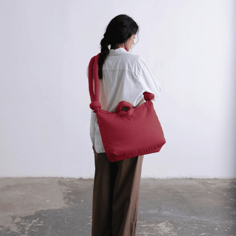 Ona Pro Soft Bag - cherry red